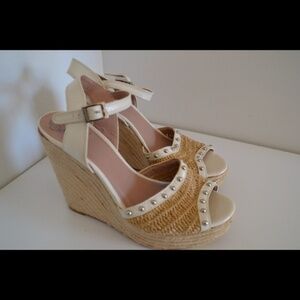 NWOT Vince Camuto wedge sandals!